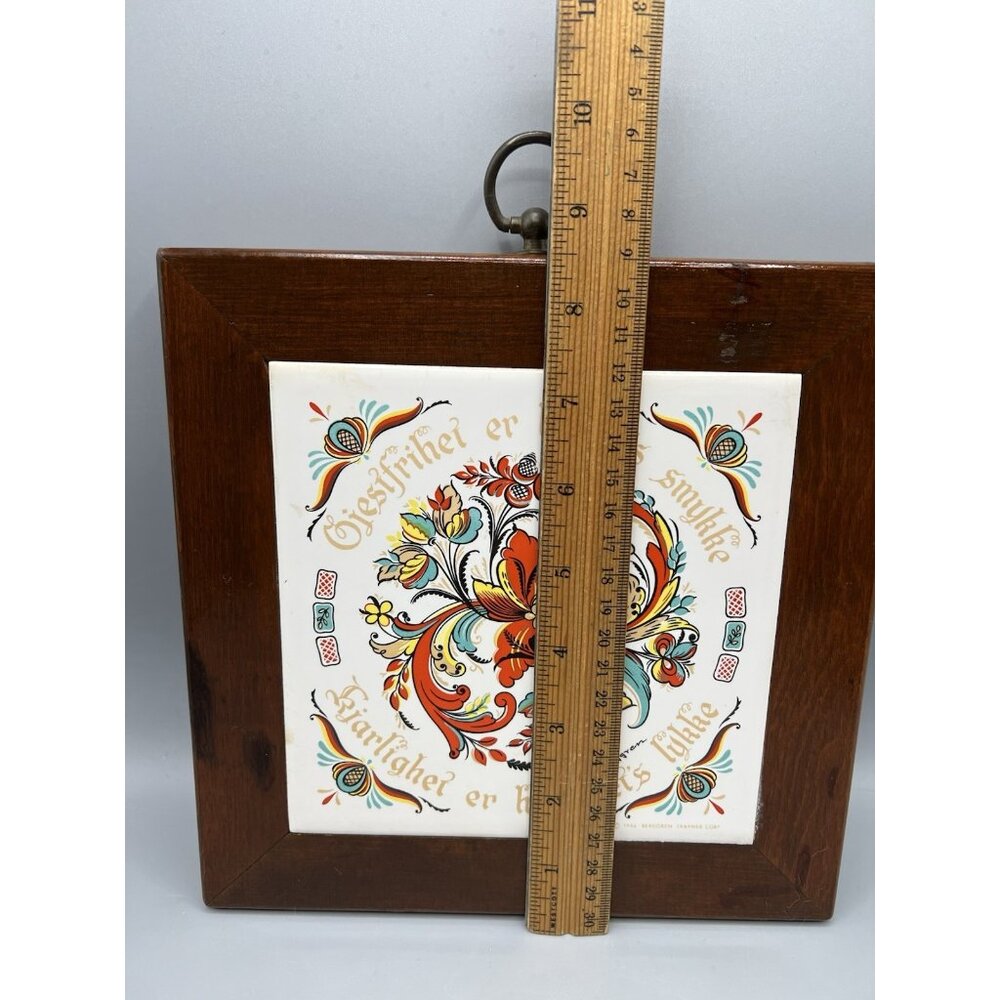 VTG Berggren Trayner Norwegian Wood-Framed Trivet Tile Plaque Rosemaling 1960s - Picture 4 of 12